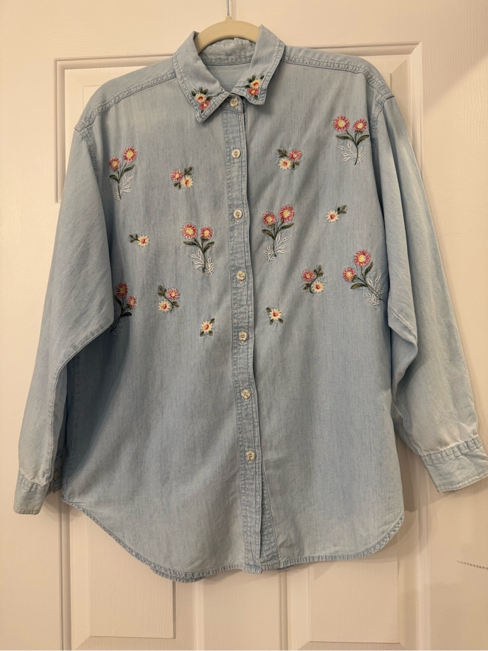 Vintage Floral Embroidered Denim Button Down Shirt - Light Wash